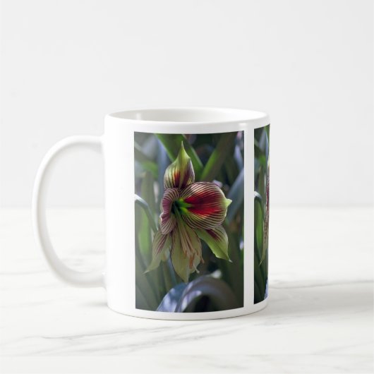 Grüne Lilien-Tasse… Kaffeetasse (Links)