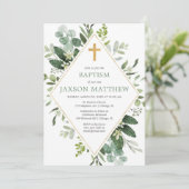 Grüne moderne Eukalyptus-grüne Goldtaufe Einladung (Stehend Vorderseite)