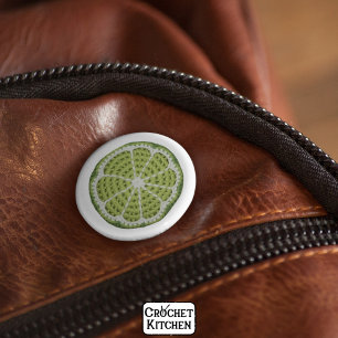 Grüne Moderne Minimal Frische Crochet Limone Slice Button
