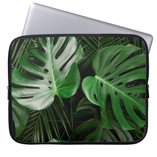 Grüne Monstera-Blätter und Blätter aus Palmen Laptopschutzhülle (Vorderseite)