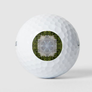 Grüne Moos und Natur Kunst Golfball