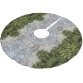 Grüne Moos und Natur Kunst Polyester Weihnachtsbaumdecke (Schrägansicht)