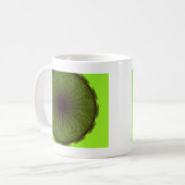Grüne Natur Mutter Natur Kaffeetasse (Vorderseite Links)