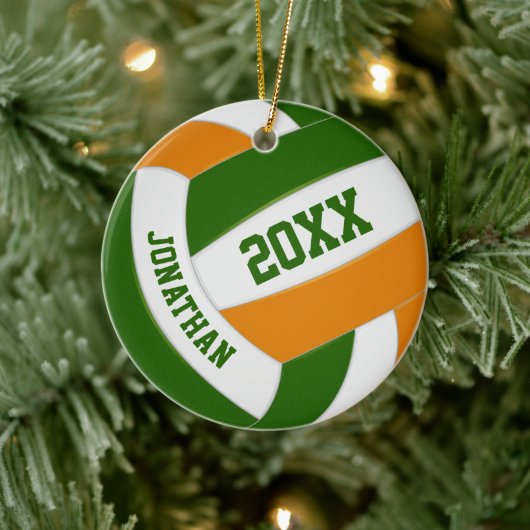 grüne orangefarbene Jungs Mädchen Volleyball-Manns Keramik Ornament (Baum)