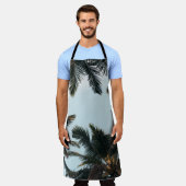 Grüne Palme unter weißem Himmel am Morgen Schürze (Getragen)