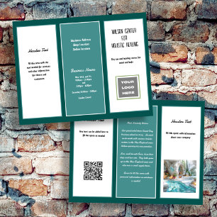Grüne Panels Vorlage für Unternehmensbroschüren Flyer