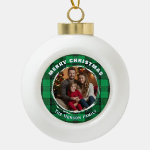 Grüne personalisierte Familienfoto-Karomuster Keramik Kugel-Ornament