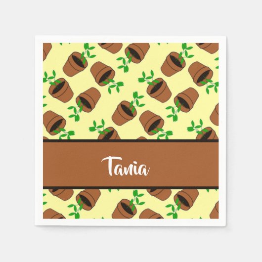 Grüne Pflanze aus Terrakotta auf gelb Serviette (Vorderseite)