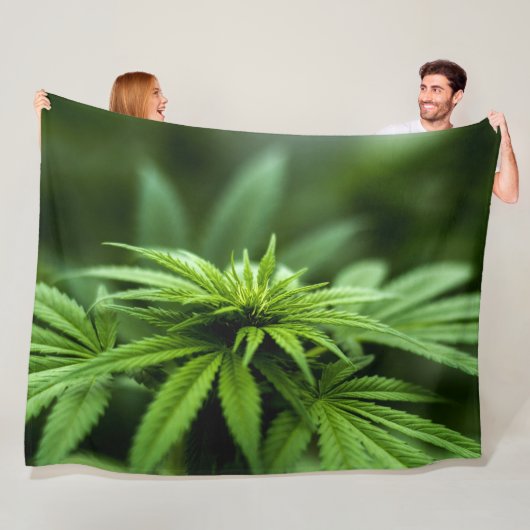 GRÜNE PFLANZE FLEECEDECKE (Beispiel)