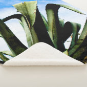 Grüne Pflanze mit Bright Blue Sky Sherpadecke (3/4)