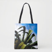 Grüne Pflanze mit Bright Blue Sky Tasche (Vorderseite)