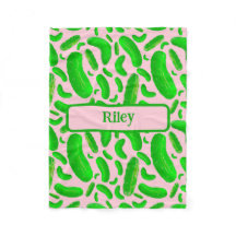 Grüne Pickeln auf weichem rosa Hintergrund