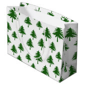 Grüne Pinienbäume auf Weiß Große Geschenktüte (Rückseite Schrägansicht)
