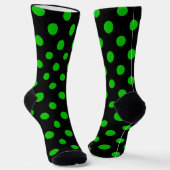 Grüne Polka-Punkte aus schwarzem Hintergrund Socken (Gewinkelt)