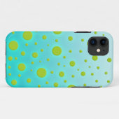 Grüne Punkte über türkisfarbenes Fun Design Case-Mate iPhone Hülle (Rückseite (Horizontal))