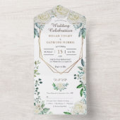 Grüne Rasenfläche und Weiße Rosen Rustikal All In One Einladung (Innen Boden)