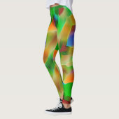 Grüne Reliefs und farbige Reliefs dominieren Leggings (Links)