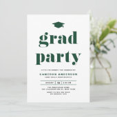 Grüne Retro Fett Typografy Graduation Party Einladung (Stehend Vorderseite)