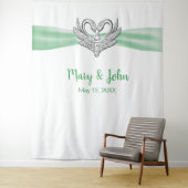 Grüne Ribbon-Silberschwäne Hochzeitskugel Wandteppich (Beispiel)