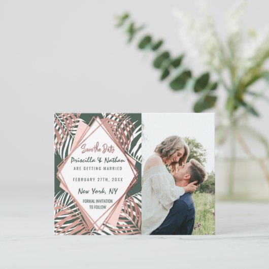 Grüne Rose Gold Tropical Palm Tree Leaf Rett Datum Postkarte (Stehend Vorderseite)