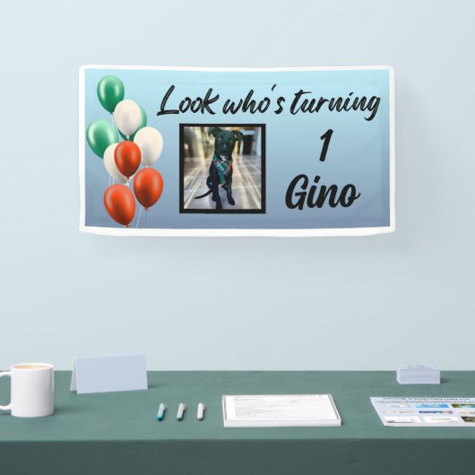 Grüne, rote Italballons sehen aus, wer sich dreht Banner (Messe)