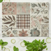 Grüne Röte Rosa Patchwork-Quilt Rustikale Blumenmu Geschirrtuch (Gefaltet)