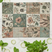 Grüne Röte Rosa Patchwork-Quilt Rustikales Florale Geschirrtuch (Gefaltet)