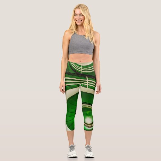 Grüne Rundtreppe Capri Leggings (Vorderseite)