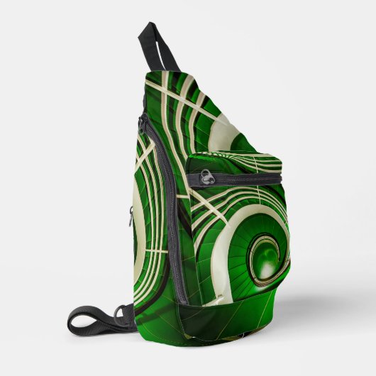 Grüne Rundtreppe Crossbody Bag (Linke Seite)