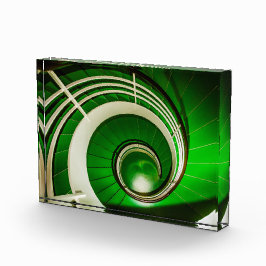 Grüne Rundtreppe Fotoblock
