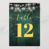 Grüne rustikale Barnholz-String-Tischnummer Einladung (Rückseite)