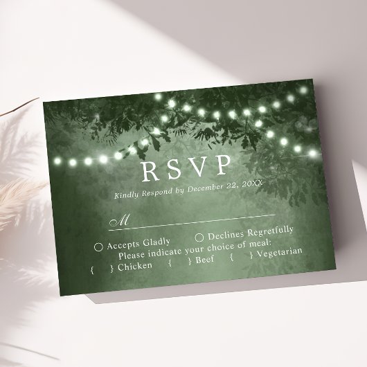 Grüne Rustikale Baumhütte Woodland Wedding RSVP Karte