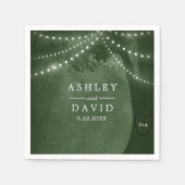 Grüne Rustikale Bauminitials String Lights Hochzei Serviette (Vorderseite)