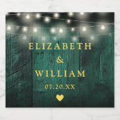 Grüne Rustikale Holz Boho Barn String Lights Hochz Schaumweinetikett (Einzelnes Label)