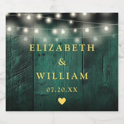 Grüne Rustikale Holz Boho Barn String Lights Hochz Schaumweinetikett (Einzelnes Label)