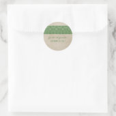 Grüne, rustikale Spitzen-Hochzeitskleber Runder Aufkleber (Tasche)