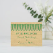 Grüne rustikale Zickzack Save the Date Postkarte (Stehend Vorderseite)