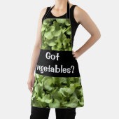 Grüne Salate Blätter Gemüse im Garten Schürze (InSitu)