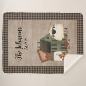 Grüne Saltbox-Zuhause mit Schafen Sherpadecke (Vorderseite (Horizontal))