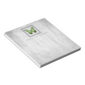 Grüne Schmetterlingsplatte Personalisiert Notepad Notizblock (angewinkelt)