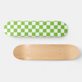 Grüne schwarze u. weiße karierte skateboard (Horizontal)