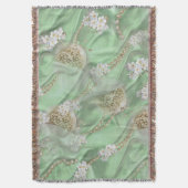 Grüne Seide und Elfenbein-Perlen Decke (Vorderseite Vertikal)