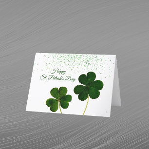 Grüne Shamrock-Konfetti zum St. Patrick's Day Feiertagskarte