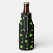 Grüne Sterne auf schwarzem Muster Flaschenkühler (Flasche Rückseite)