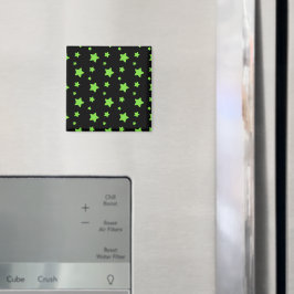 Grüne Sterne auf schwarzem Muster Magnet