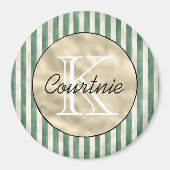 Grüne Streifen Creme Gold Monogramm Magnet (Vorne)