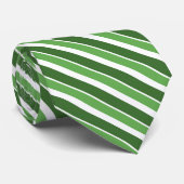 Grüne Streifen Krawatte (Gerollt)
