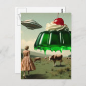 Grüne süße Leckerei Surreal in der Milchweide Postkarte (Vorne/Hinten)