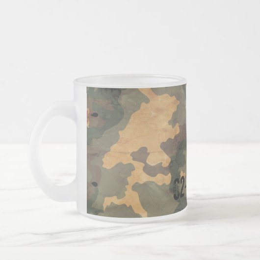 Grüne Tarnung Vintag 2020 Mattglastasse (Links)