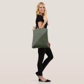 Grüne Tasche mit zwei Tonen Moos (Am Model)